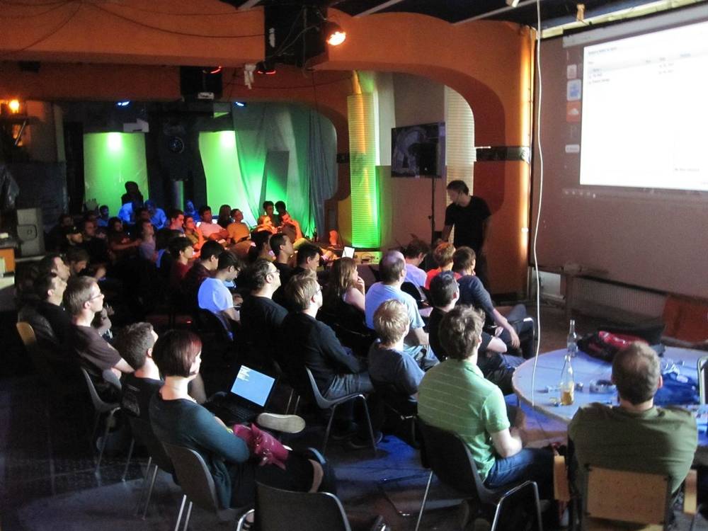 2011-07-19-berlin-hack-and-tell-3, photo 2 of 26