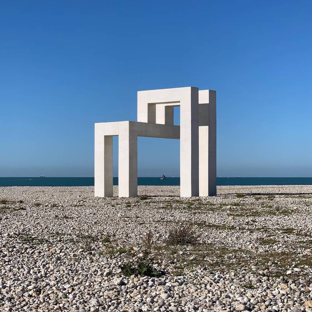 Porte sur la mer