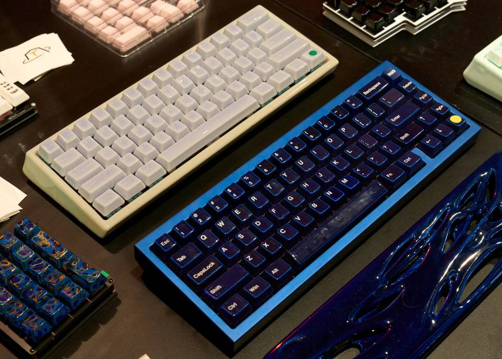 A day out looking at fancy keyboards and coffee, photo 2 of 7