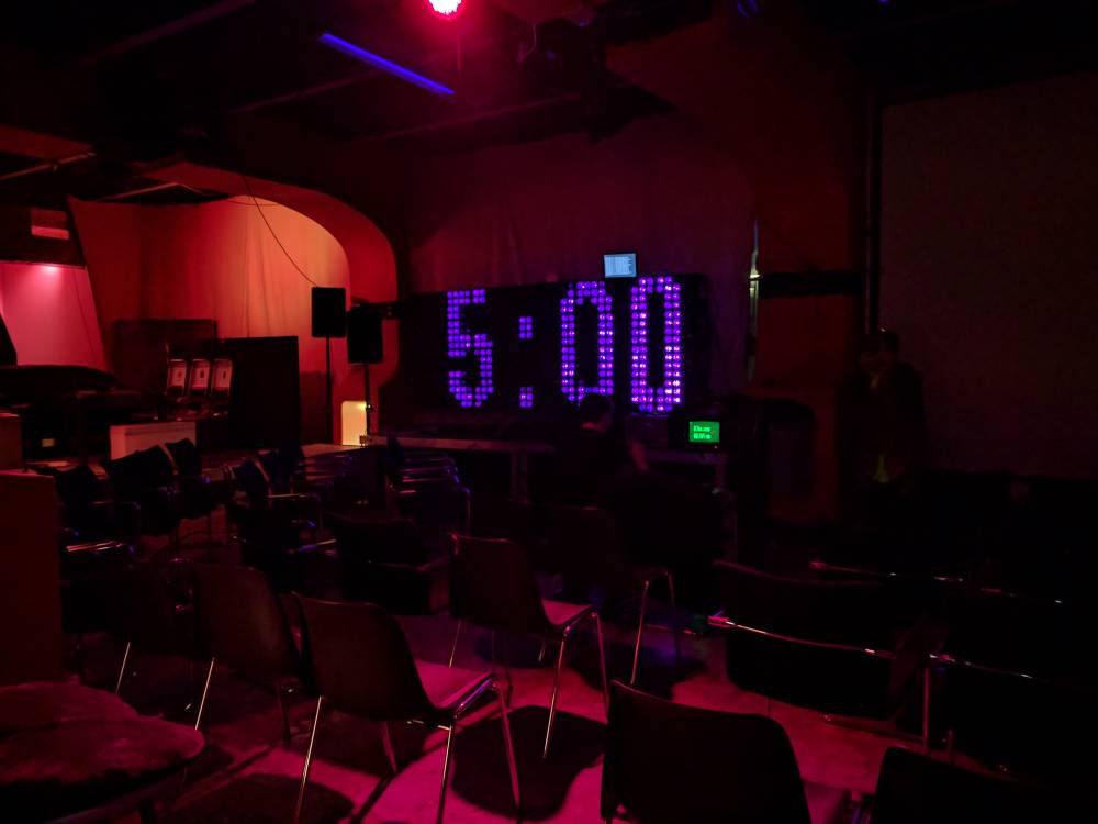 2017-02-28-berlin-hack-tell-0x0032-tracing-rays