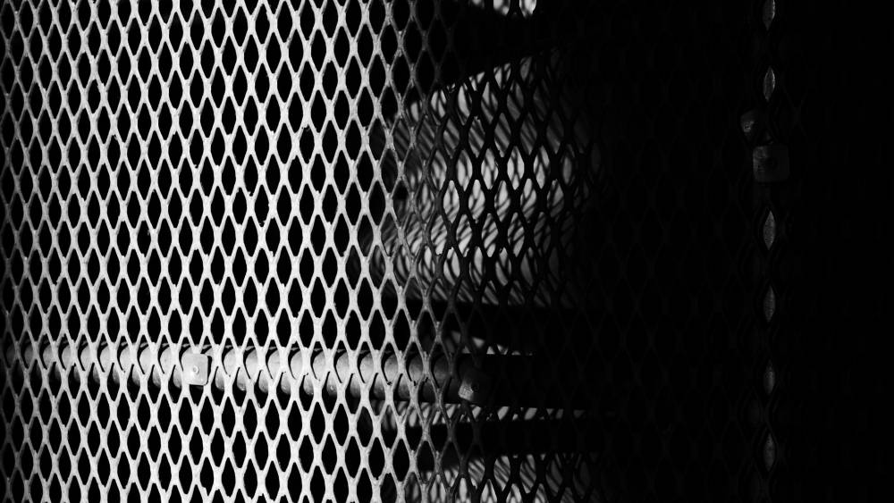 Grate/Shadow