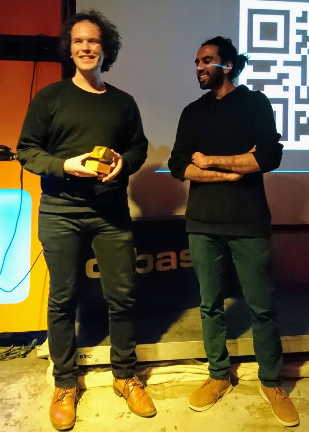 2019-02-26-berlin-hack-tell-68-de-obfuscate-your-hacks