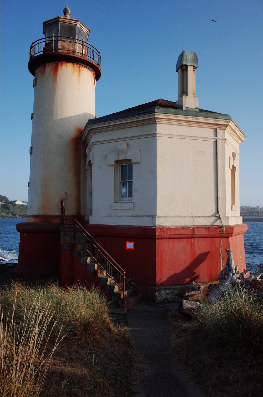 coquille river lighthouse, photo 1 of 2