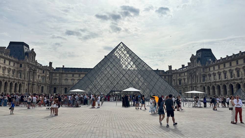 Museu do Louvre