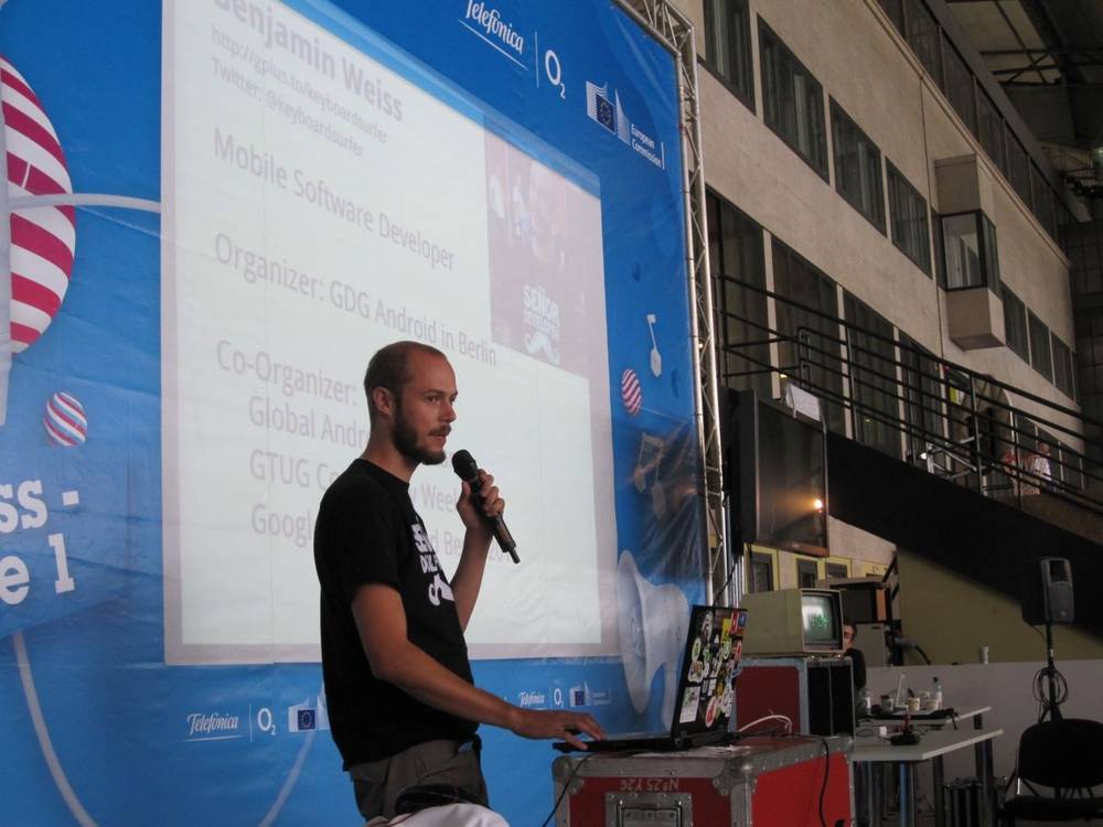 2012-08-24-berlin-hack-and-tell-14-trip-to-campus-party, photo 2 of 16
