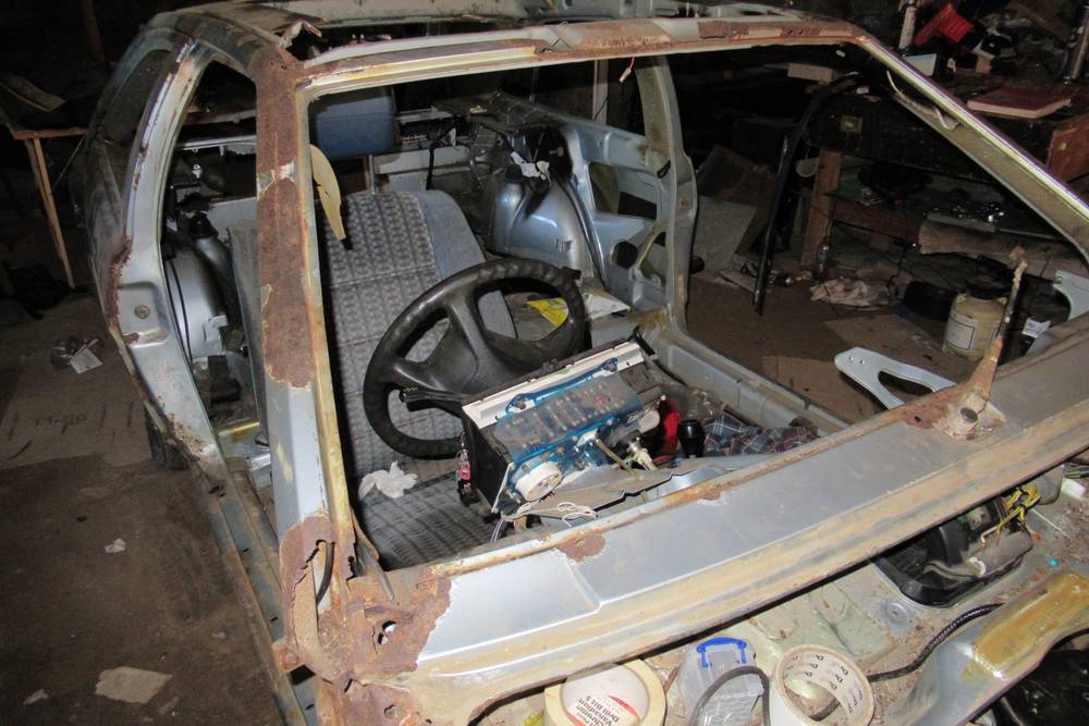old scirocco car at another angle