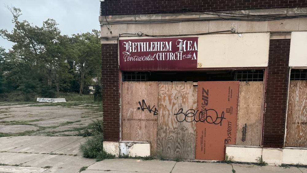 abandoned storefront church on Euclid Ave.