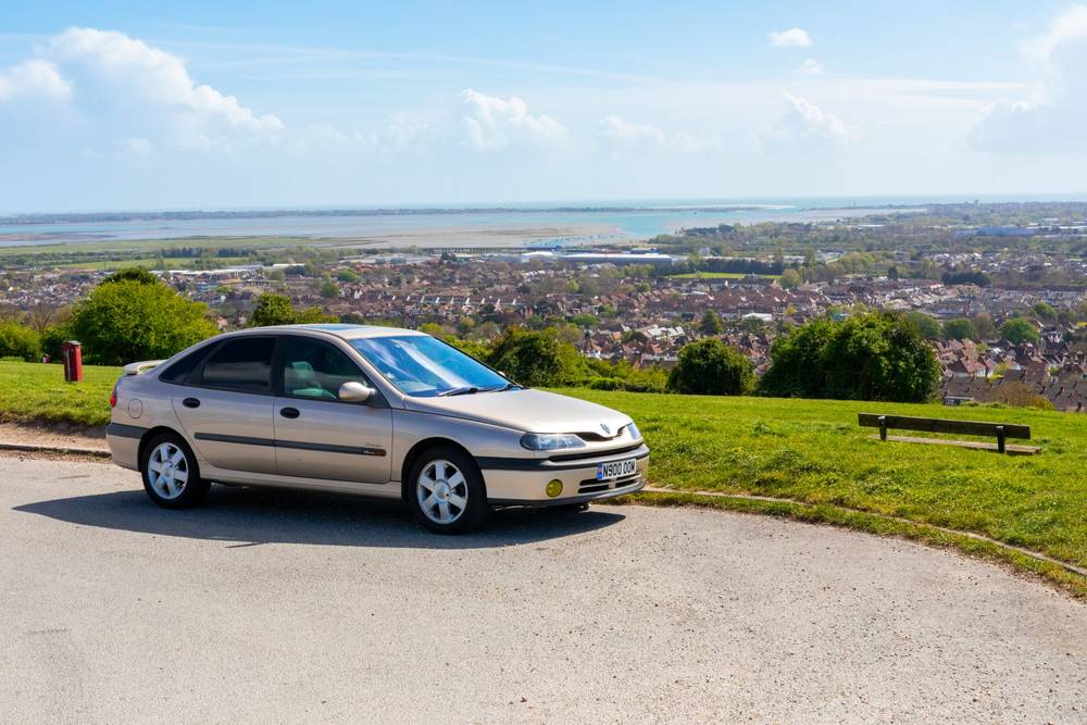 '99 Laguna on Portsdown Hill