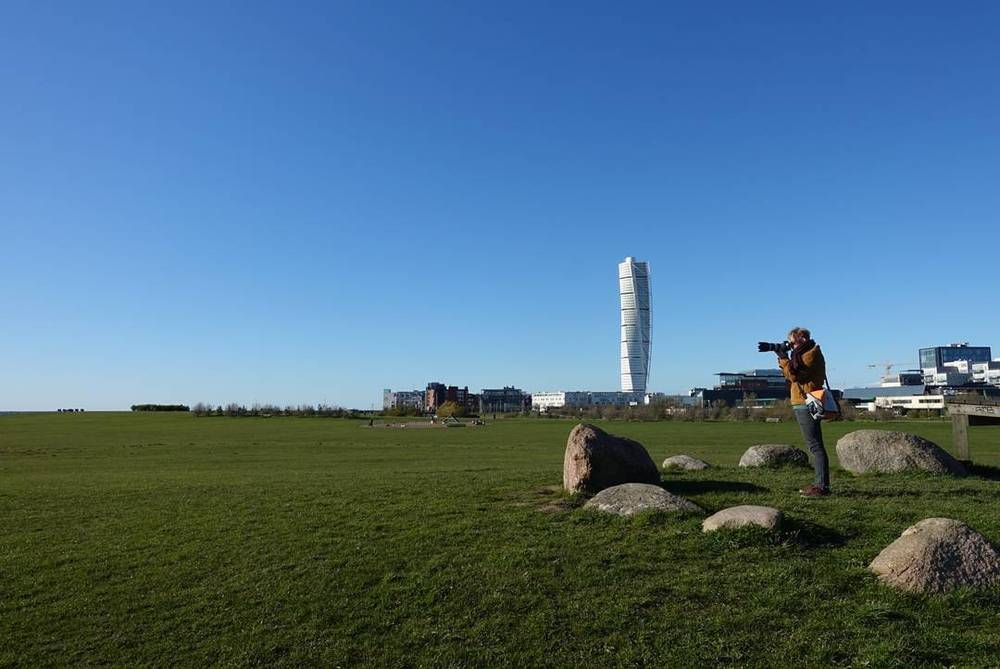 Taking pictures #turningtorso Photo by @tessmdv