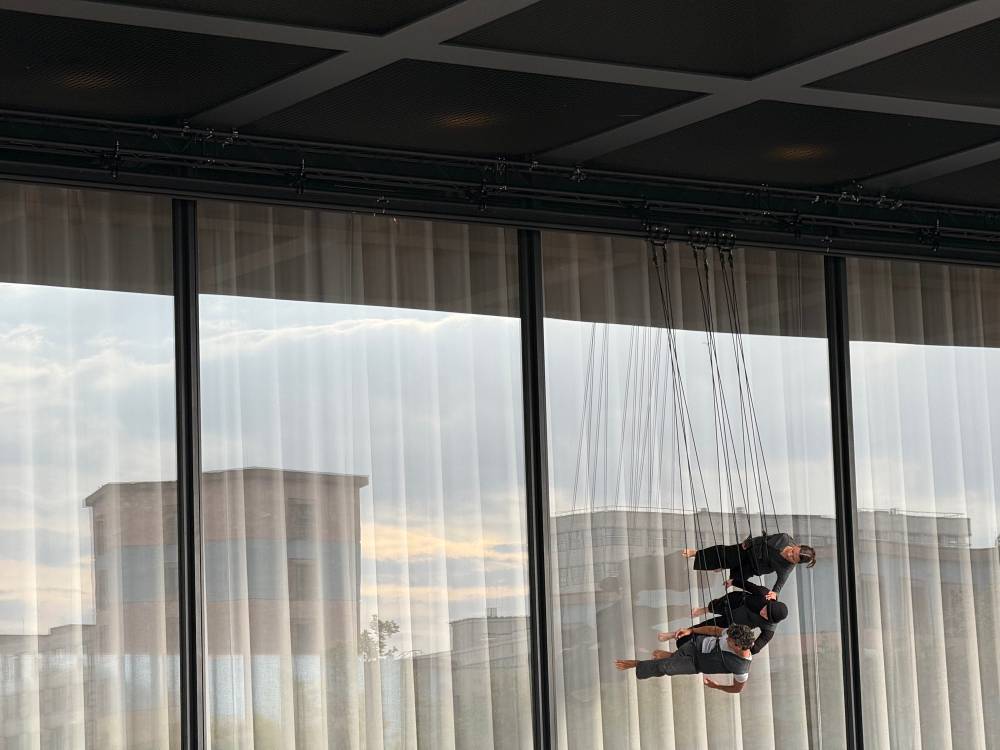 Walking on the walk performance at Neue Nationalgalerie