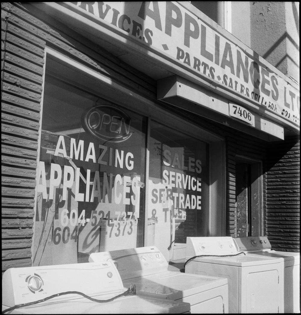 Amazing Appliances and other storefronts