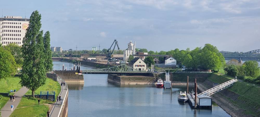 Cologne Skyline (II)