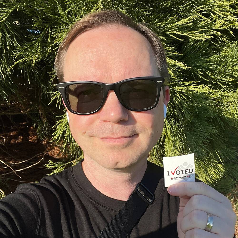 Beautiful day to do the thing 🗳️