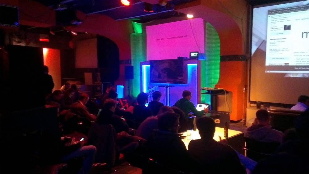 2012-12-11-berlin-hack-and-tell-17-almost-christmas-party