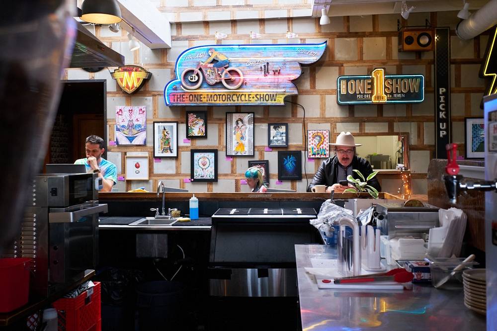 Coffee with friends at One Moto