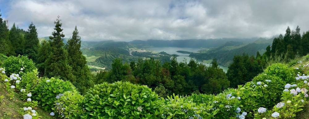 Azores, photo 2 of 3