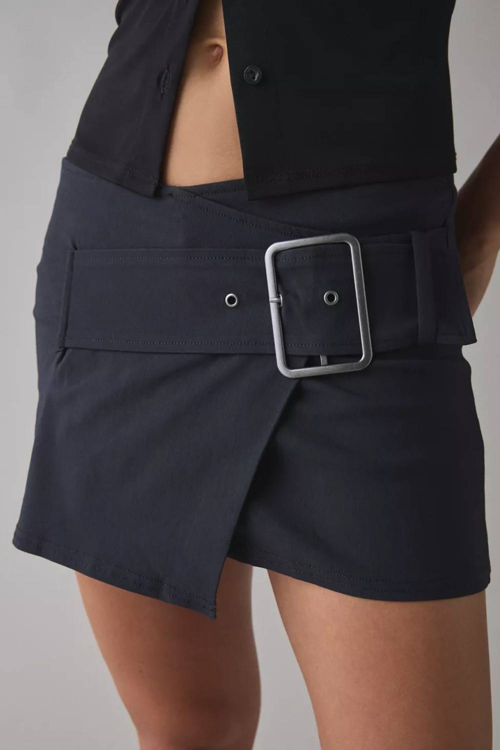 https://www.urbanoutfitters.com/shop/hybrid/kimchi-blue-girls-night-low-rise-belted-wrap-micro-mini-skort?color=001&utm_medium=paid_social&utm_source=pinterest&utm_campaign=626755329118&utm_content=102249372&utm_term=2680085696868&p_campaignid=626755329118&p_adgroupid=2680085696868&p_product=102249372&p_prodgroupid=4672958392040&pp=0&type=REGULAR&quantity=1