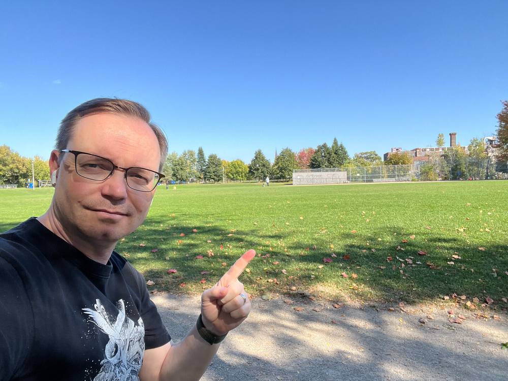 Getting some park time and clear blue sky time before meetings.