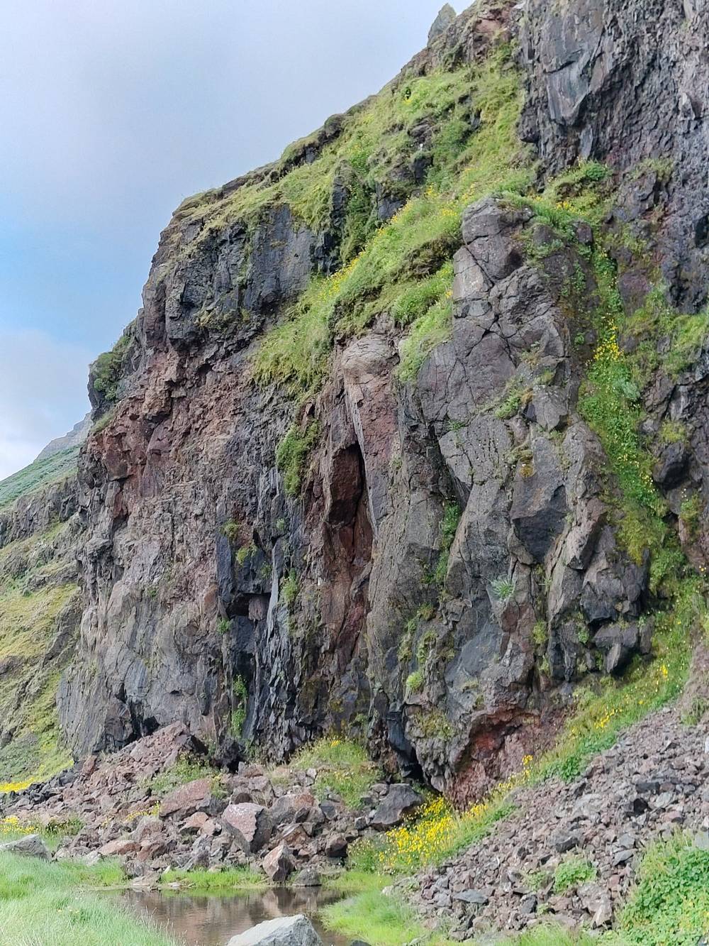 Cliff on the side of an abandoned road