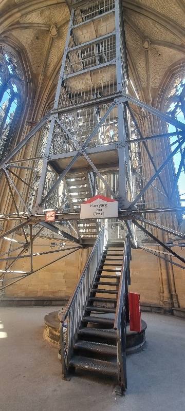 533 stairs (I)