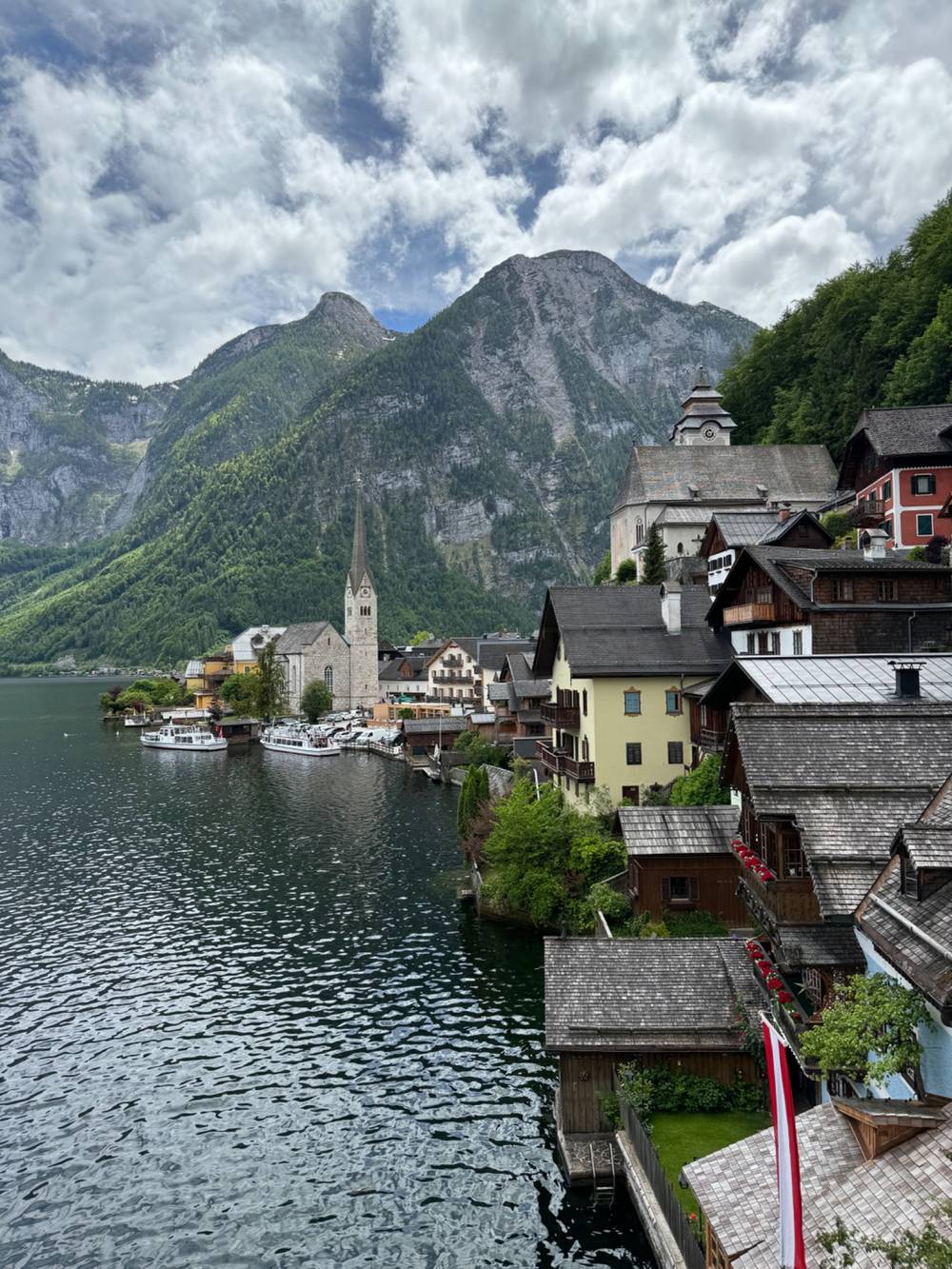 A walk around Hallstatt, Austria