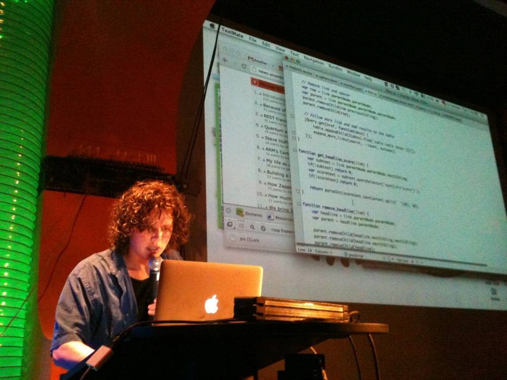 2012-10-30-berlin-hack-and-tell-16-tobis-farewell-party, photo 1 of 20