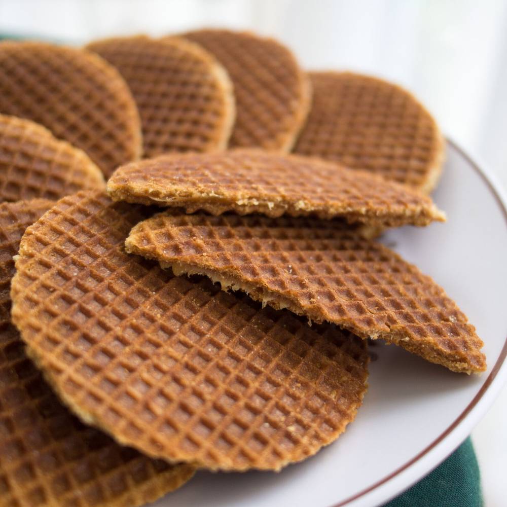 Stroopwafels. Photo: Takeaway, CC BY-SA 3.0, via Wikimedia Commons