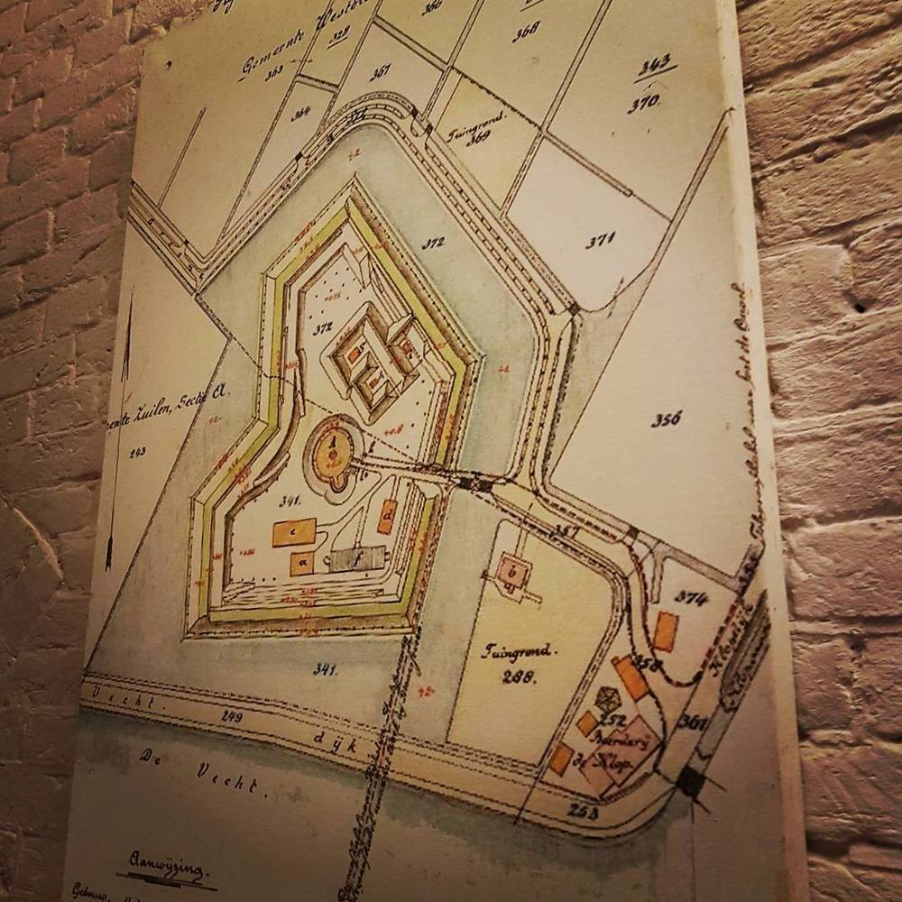 An old hand-drawn map showing a star-shaped fortification layout.