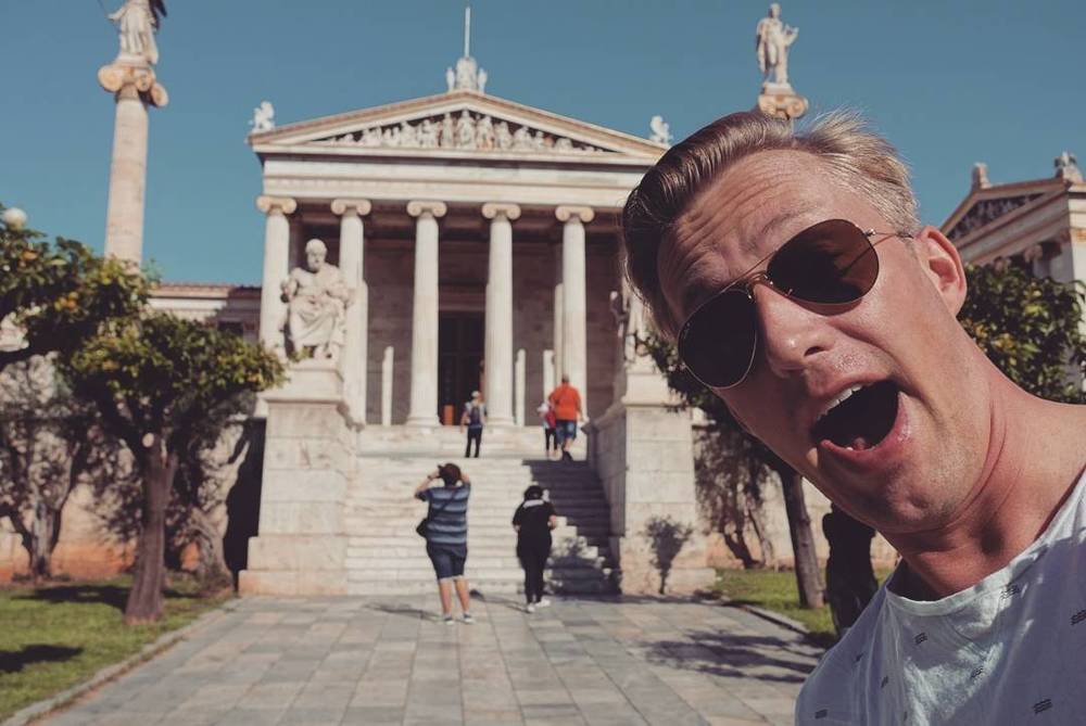 I'm totally greeking out over here. 🇬🇷
