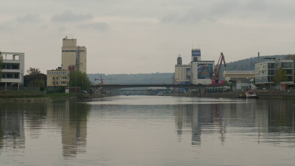 similar view to the first picture, but without the bridge in the way;
view following the Neckar south, freight harbor in the distance