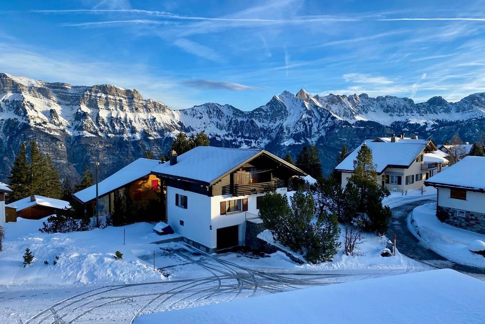 Swiss Snow, photo 1 of 2