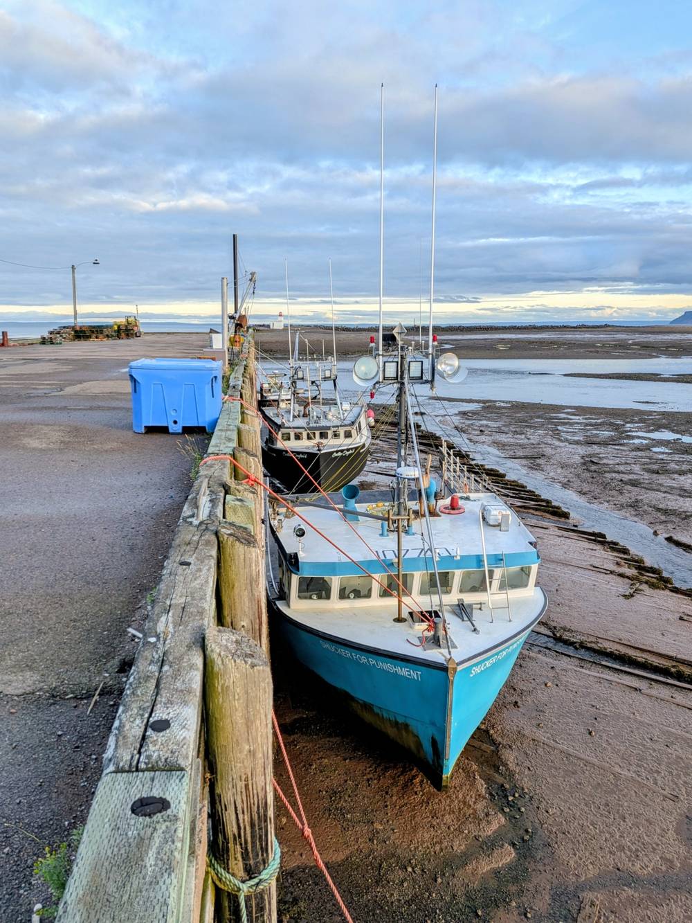 Waiting for the tide